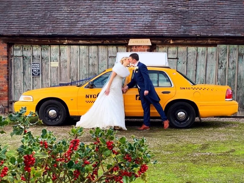 2003 Ford Crown Victoria Image 2