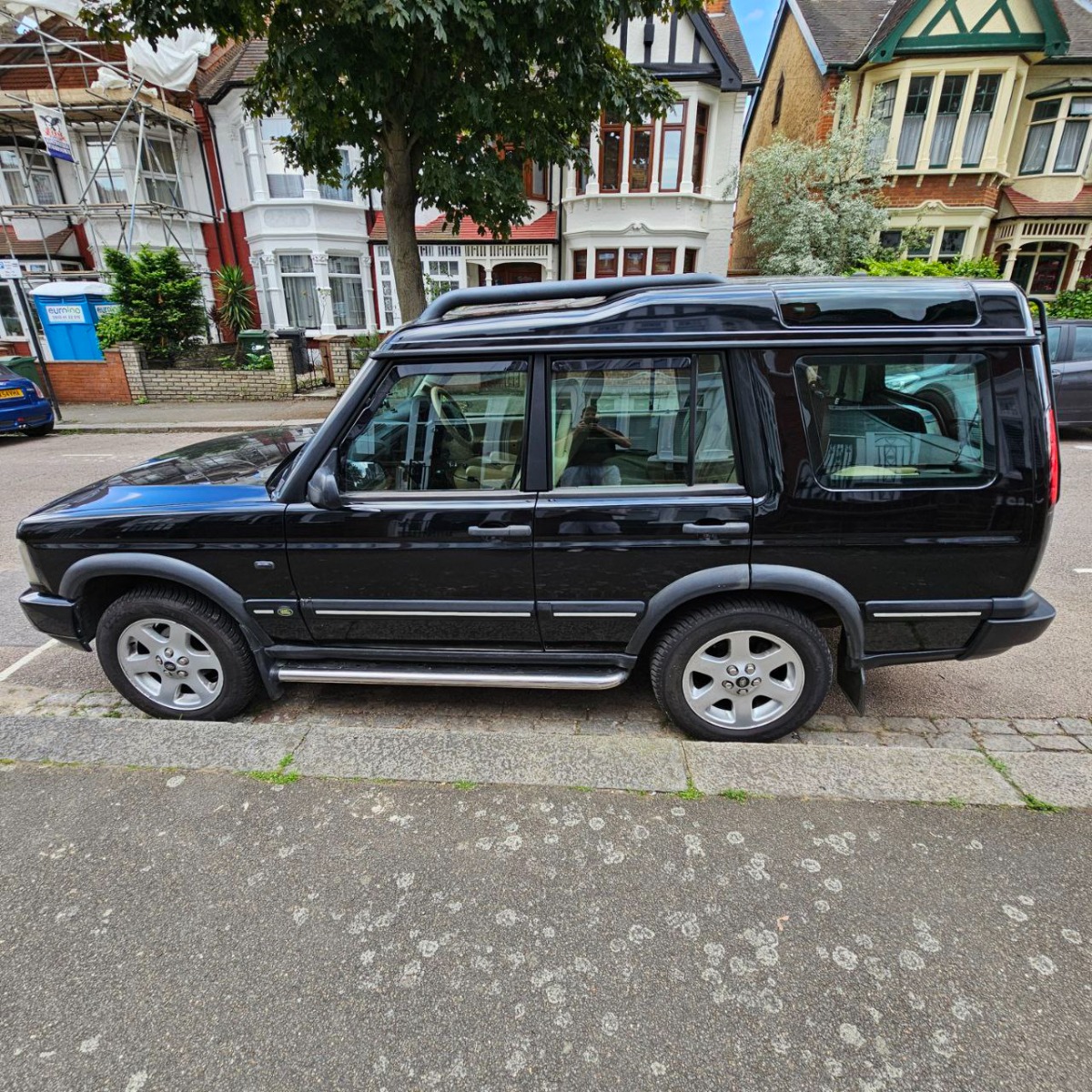 2004 Land Rover Discovery Image 5