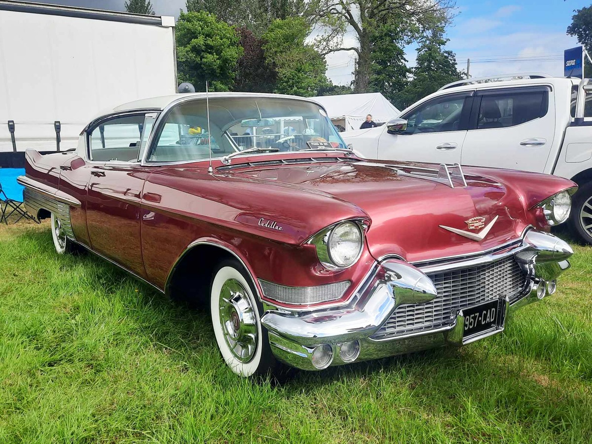 1957 Cadillac Fleetwood Image 11