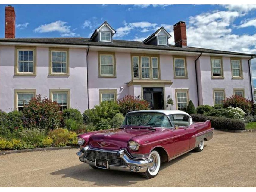 1957 Cadillac Fleetwood Image 5