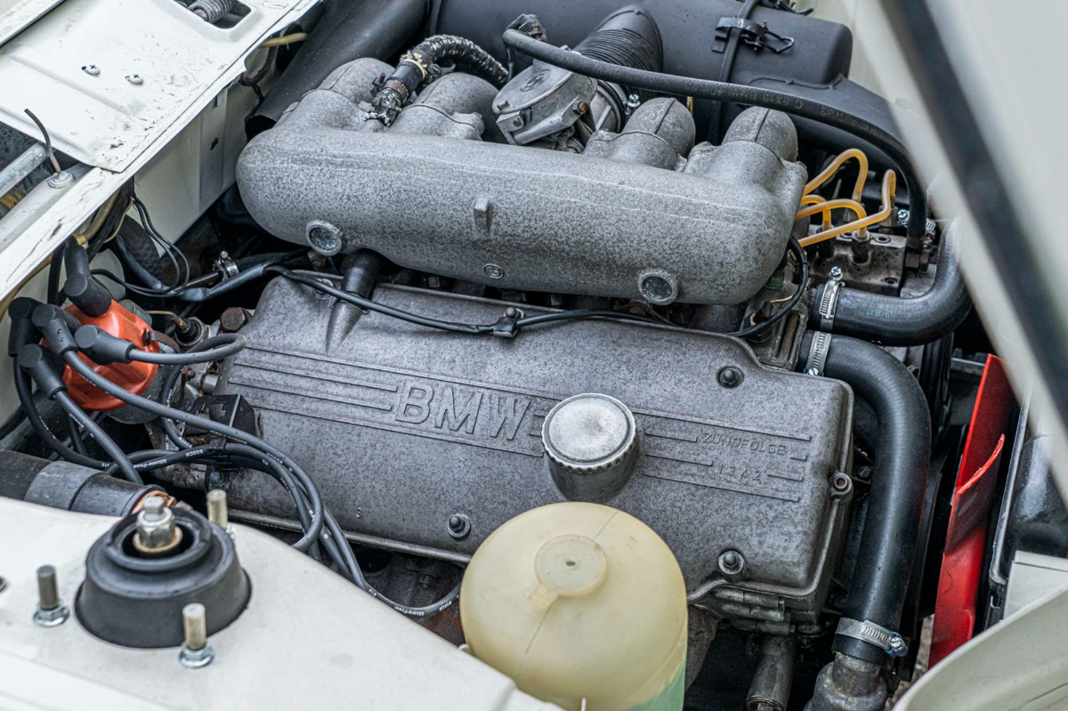 1972 BMW 2002 Image 6