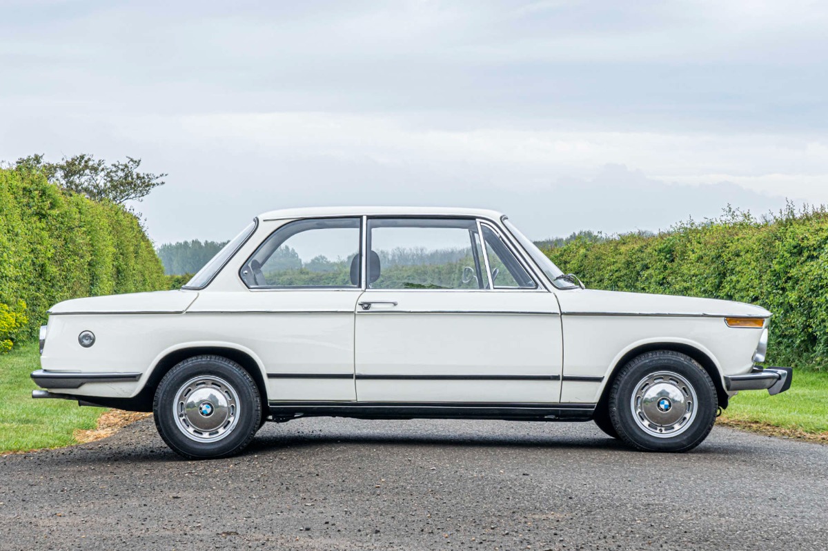 1972 BMW 2002 Image 3