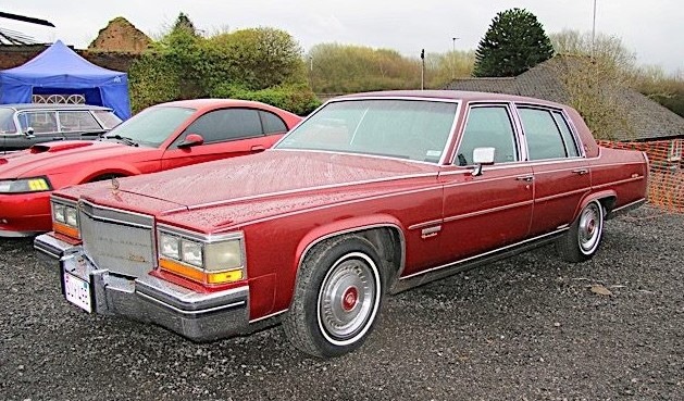 1983 Cadillac Fleetwood Image 3