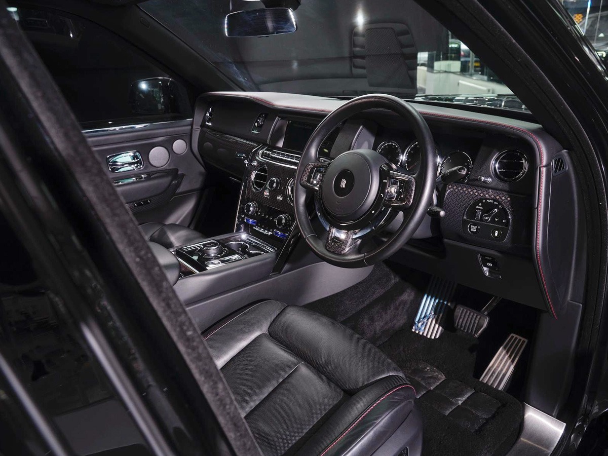 2022 Rolls-Royce Cullinan Image 3