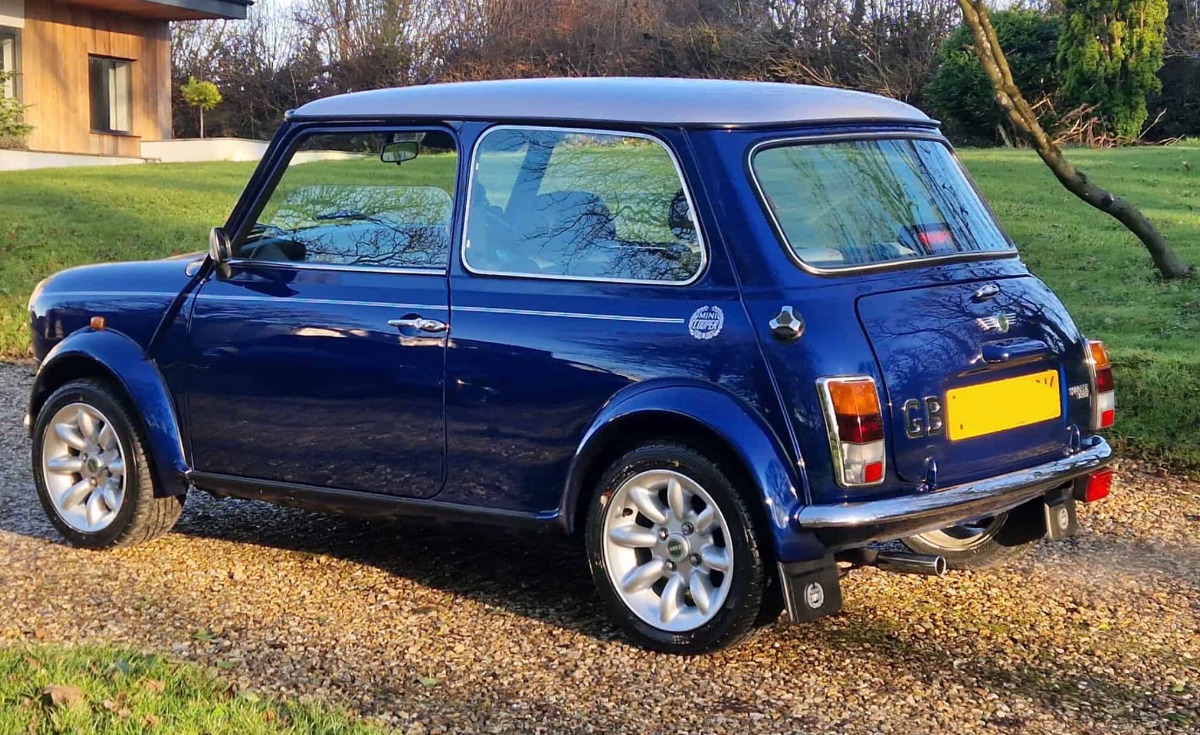 2000 Rover Mini Image 2