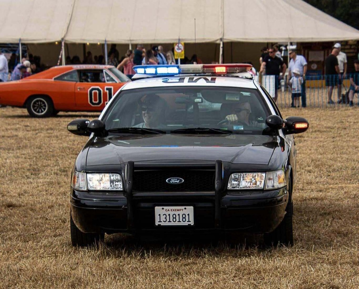 2006 Ford Crown Victoria Image 10