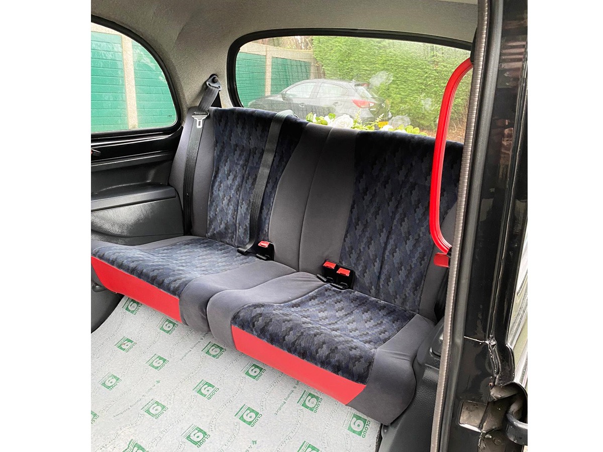 1996 Carbodies Taxi Image 5