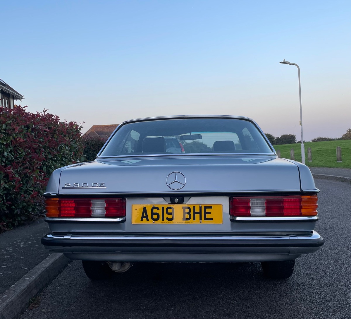 1984 Mercedes-Benz W123 Image 9