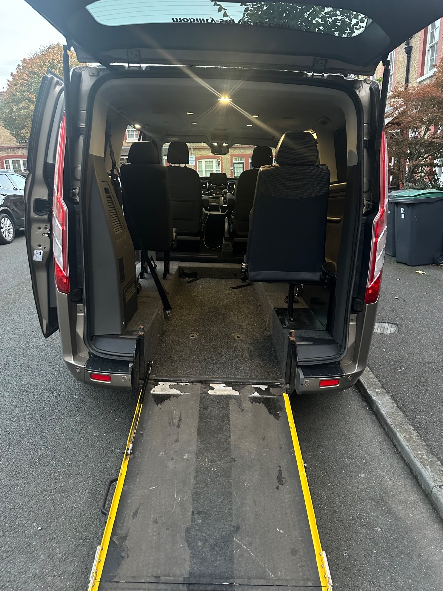 2018 Ford Tourneo Image 4