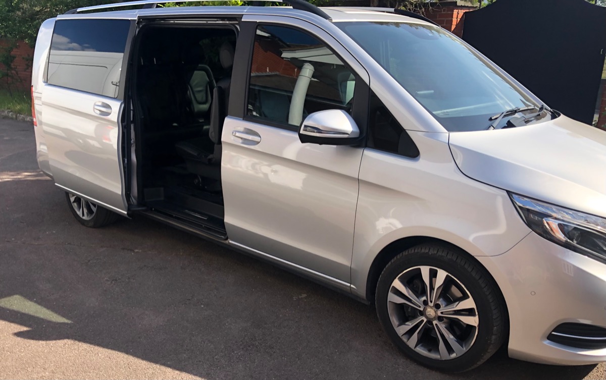 2017 Mercedes-Benz V-Class Image 9