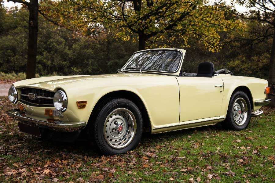 1973 Triumph TR6 Image 2