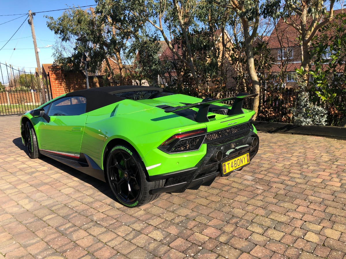 2019 Lamborghini Huracan Image 3