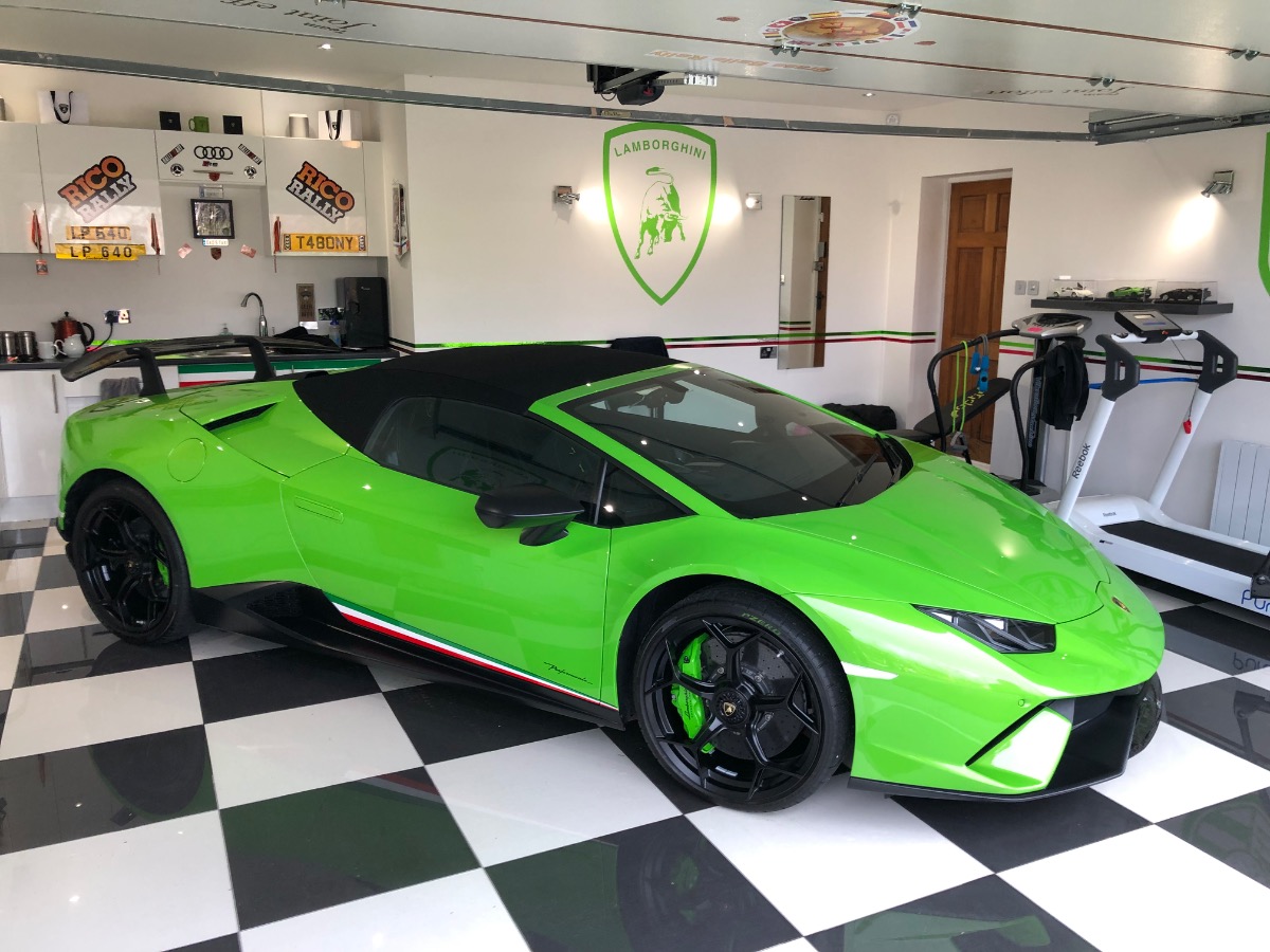 2019 Lamborghini Huracan Image 1