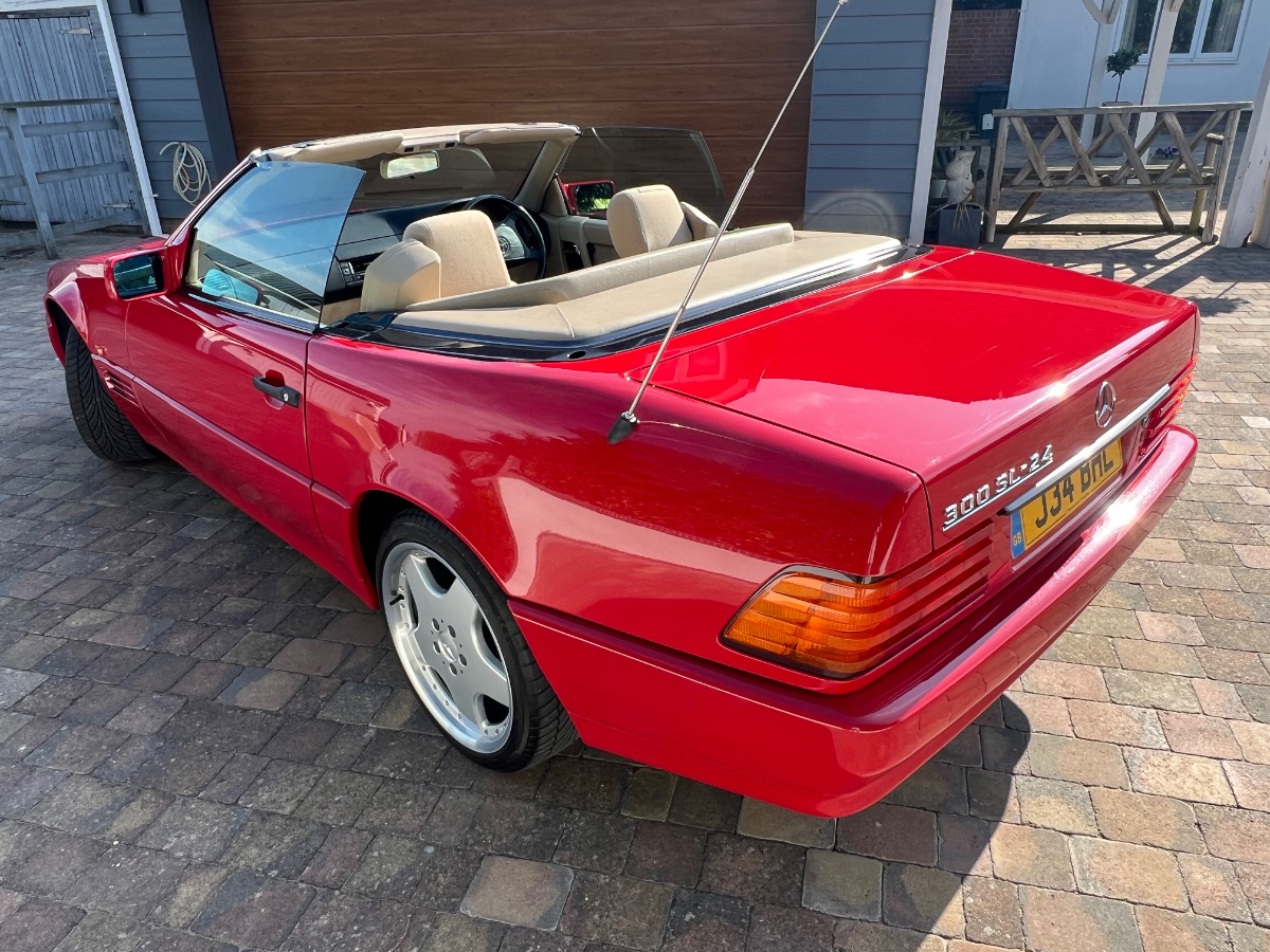 1992 Mercedes-Benz Sl-Class Image 3