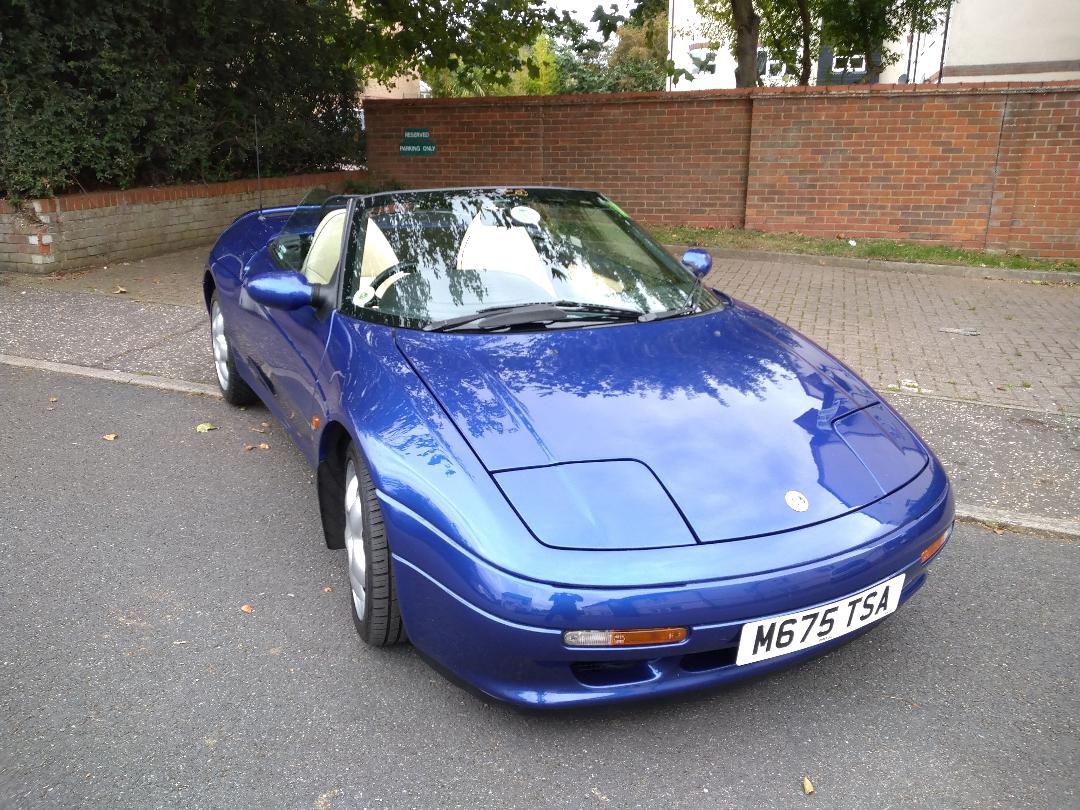 1995 Lotus Elan Image 2