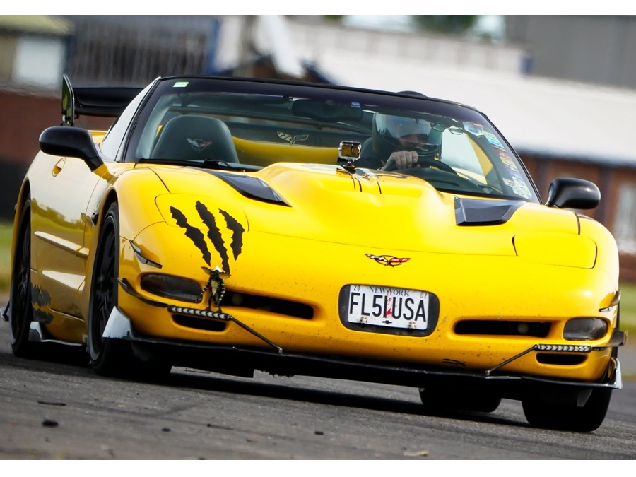 2002 Chevrolet Corvette Image 1