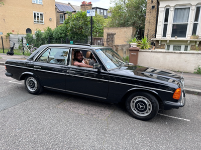 1982 Mercedes-Benz 200