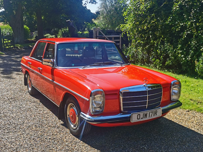 1976 Mercedes-Benz 240